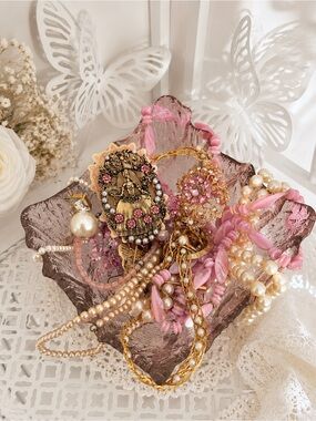 🫖🌸 Pink & Pearls Romantic Trinket Mix